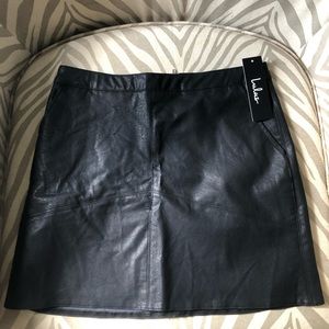 Lulus vegan leather black skirt size XS